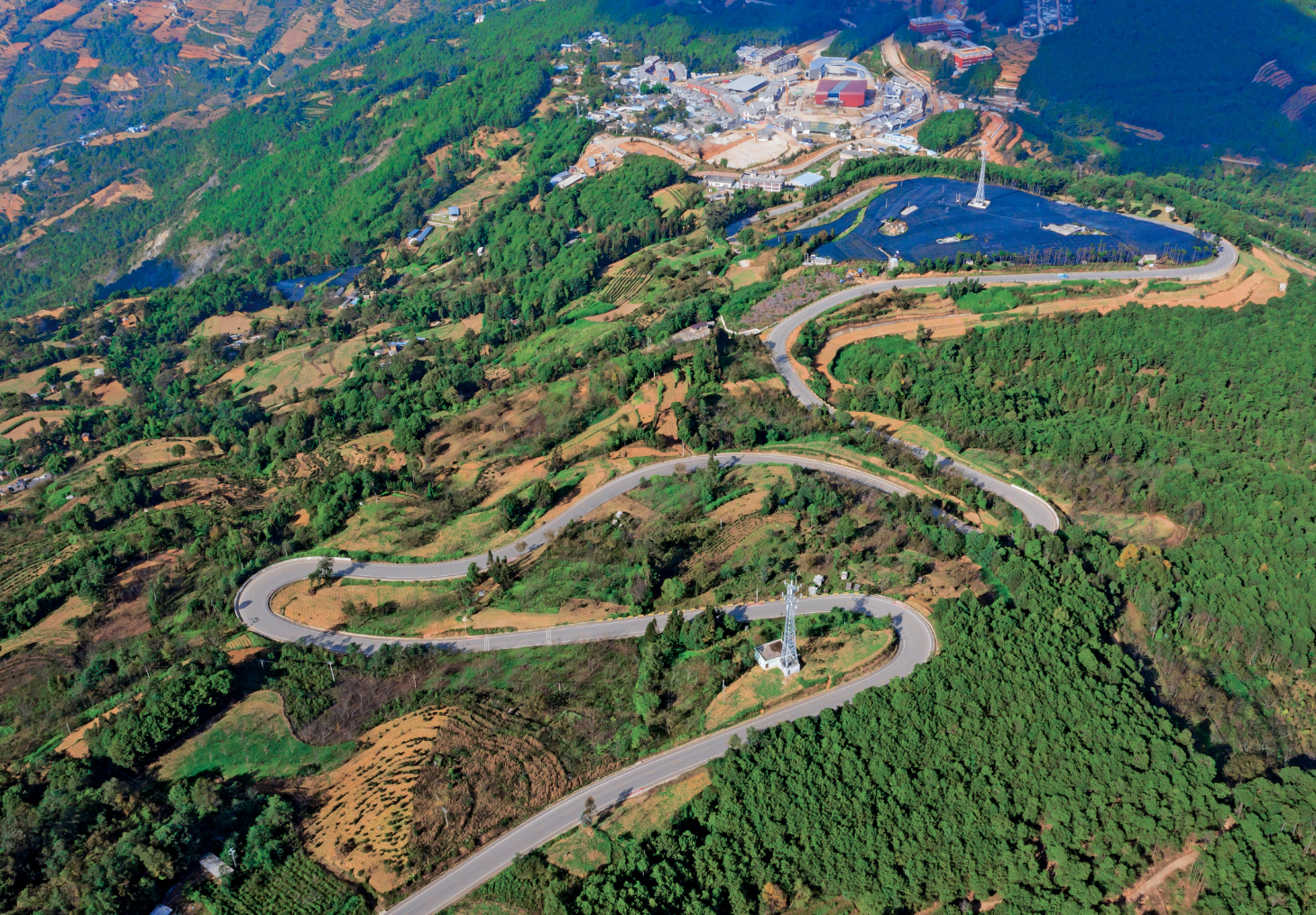 通绘就龙陵“三色”新画卷PG电子麻将胡了绿美交